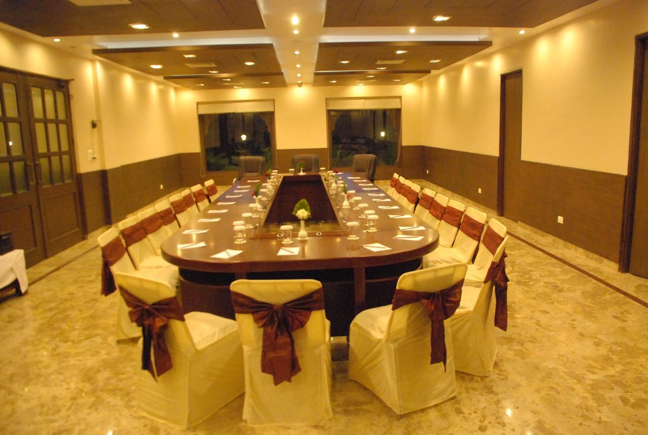 The Royal Retreat Hotel Ranchi Buitenkant foto