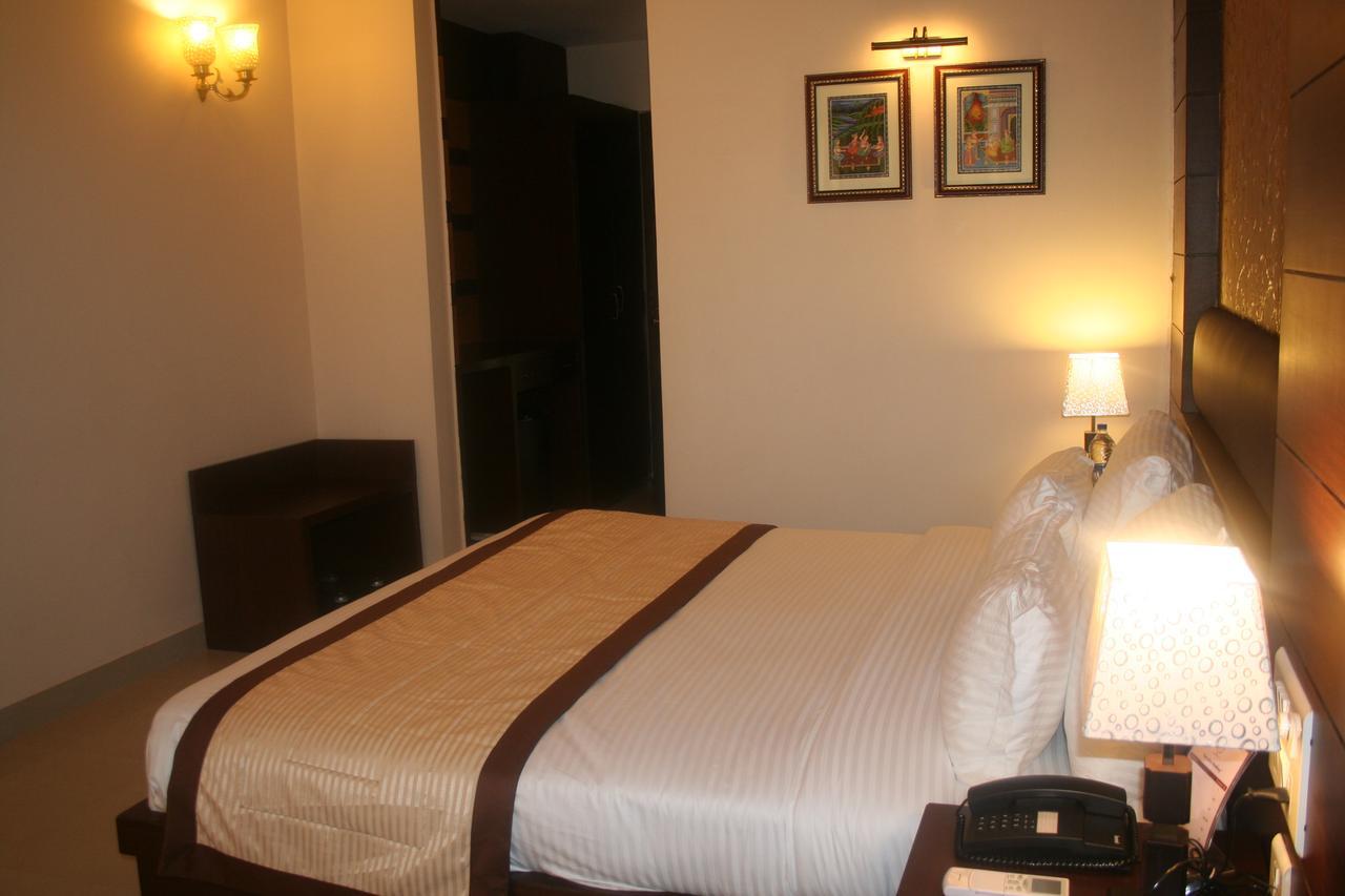 The Royal Retreat Hotel Ranchi Buitenkant foto